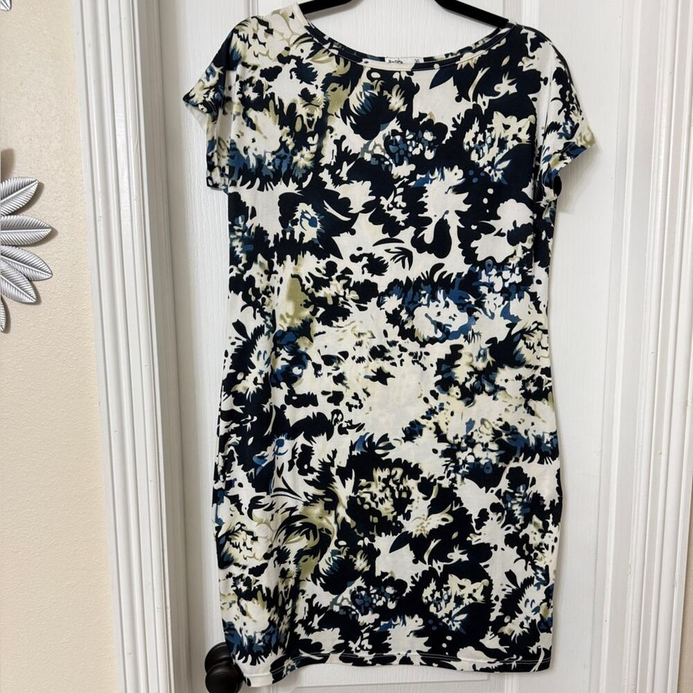 Redsky white navy blue floral short bodycon dress size 36 - M